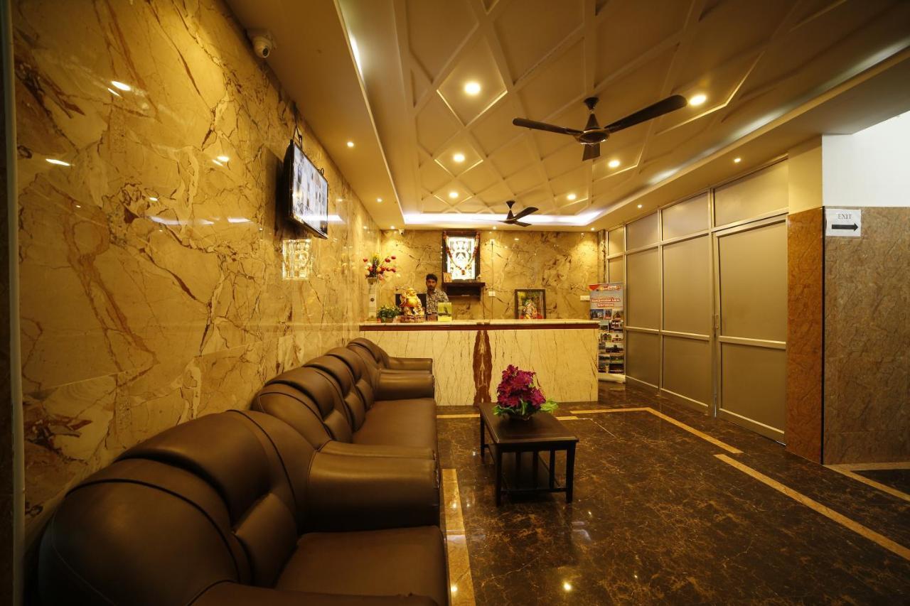 Hotel Ragavendra Rameswaram Buitenkant foto