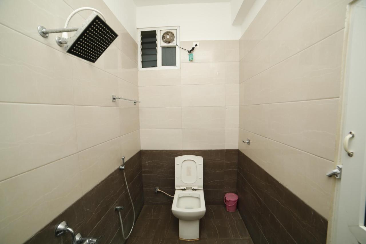 Hotel Ragavendra Rameswaram Buitenkant foto
