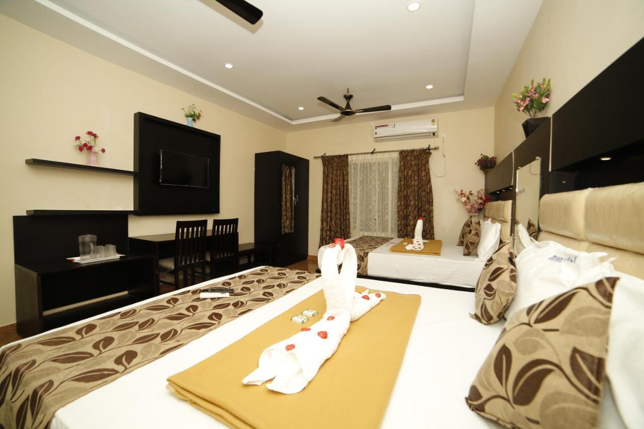 Hotel Ragavendra Rameswaram Buitenkant foto