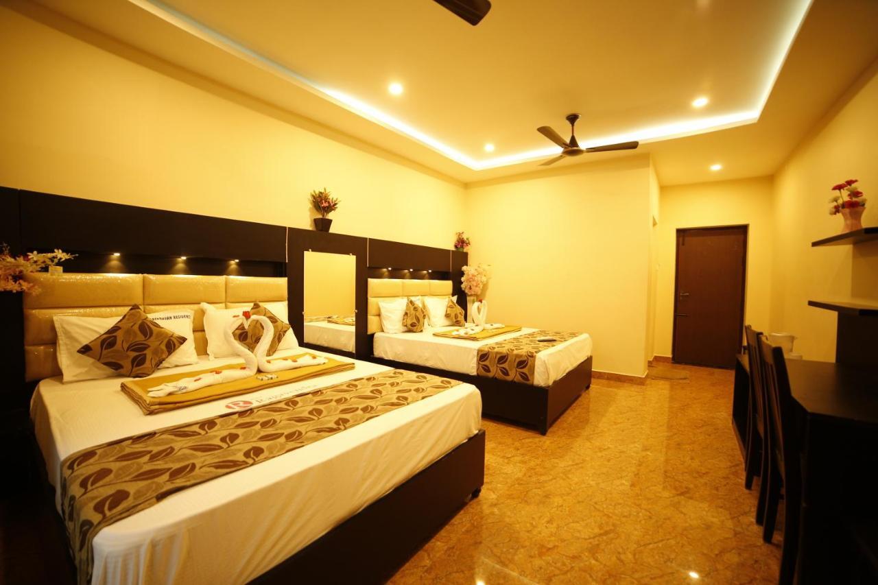 Hotel Ragavendra Rameswaram Buitenkant foto
