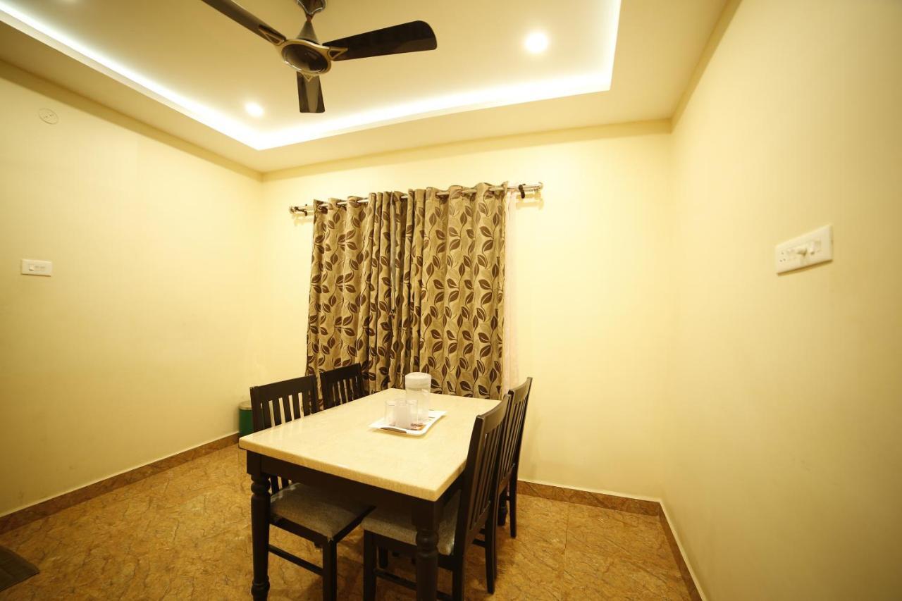 Hotel Ragavendra Rameswaram Buitenkant foto