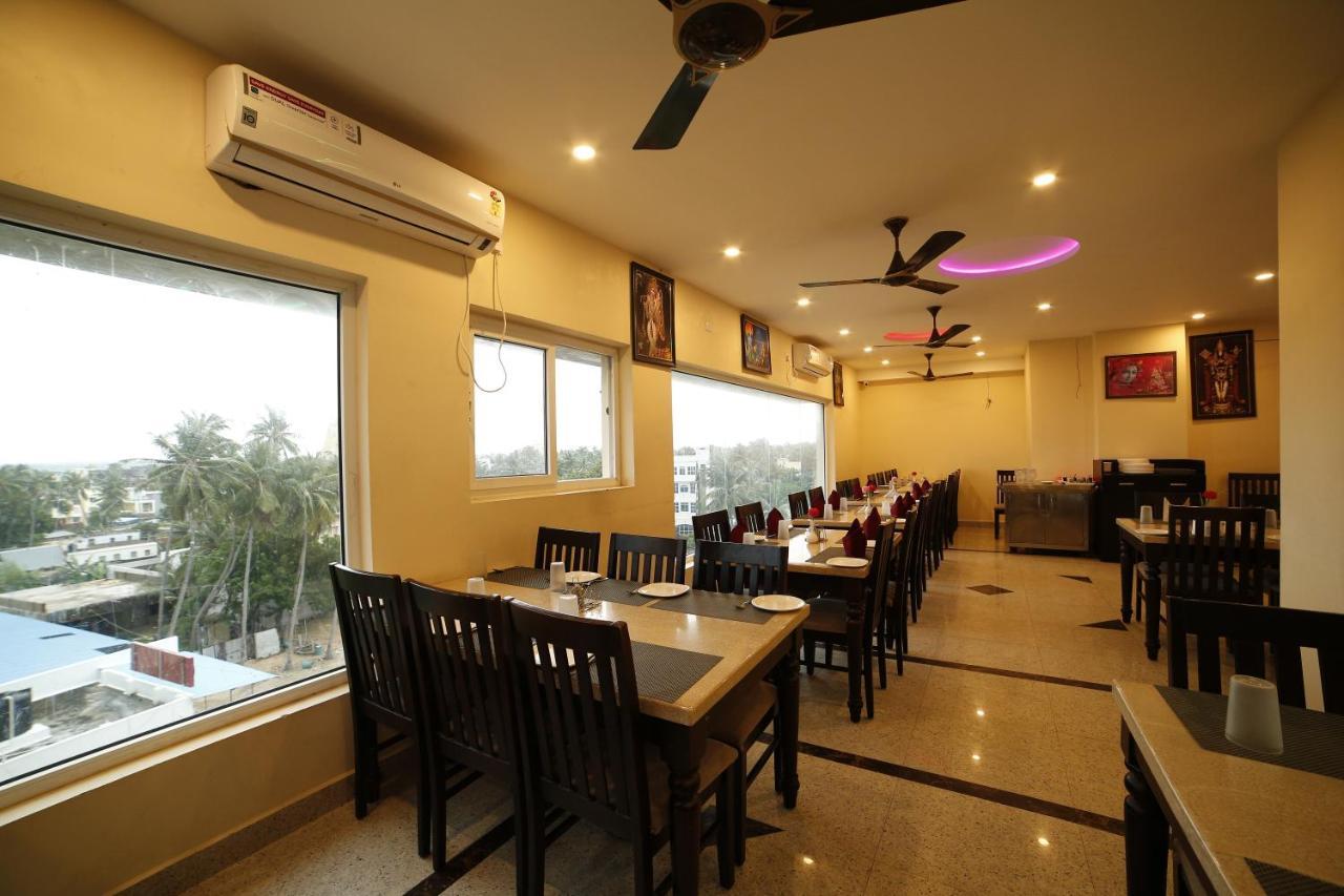 Hotel Ragavendra Rameswaram Buitenkant foto
